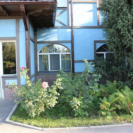 Resident Hotel Алматы Экстерьер фото