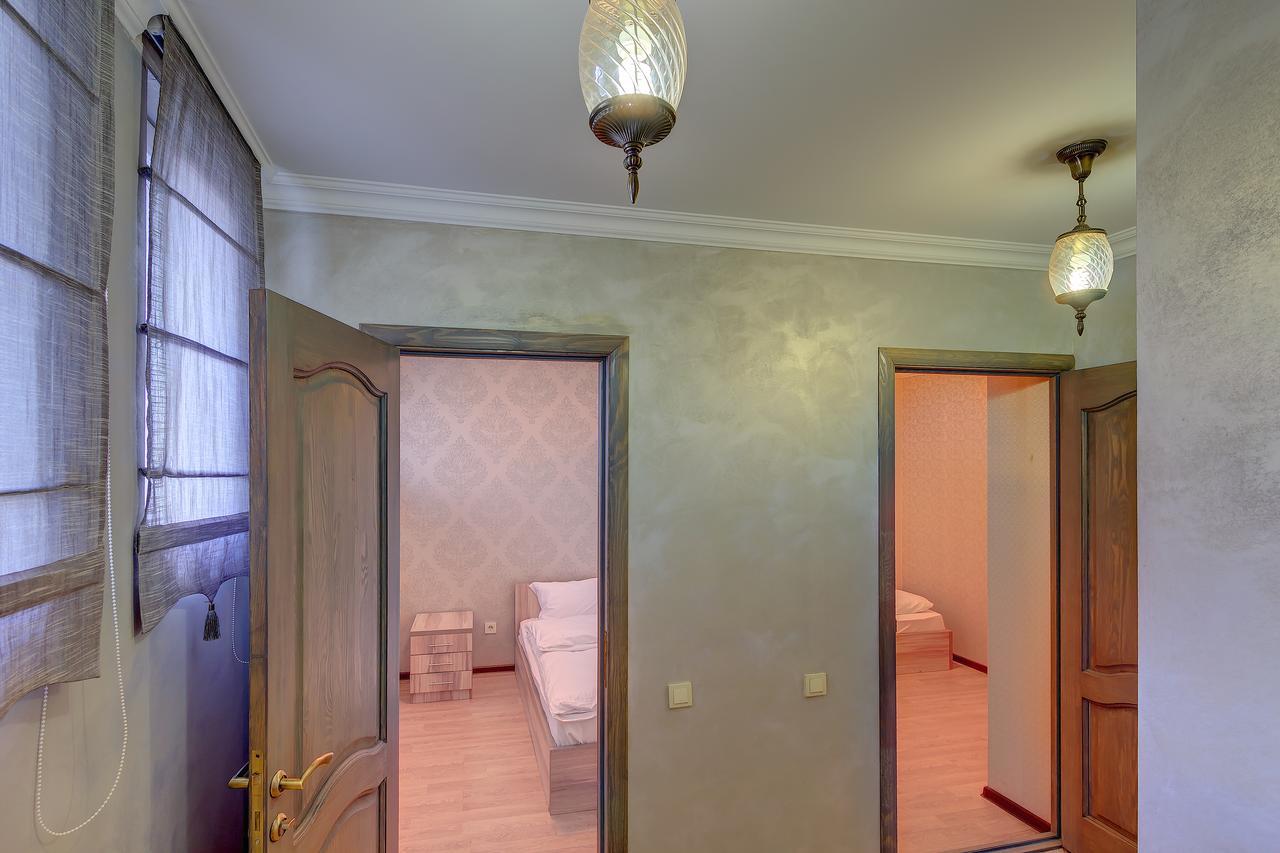 Resident Hotel Алматы Экстерьер фото